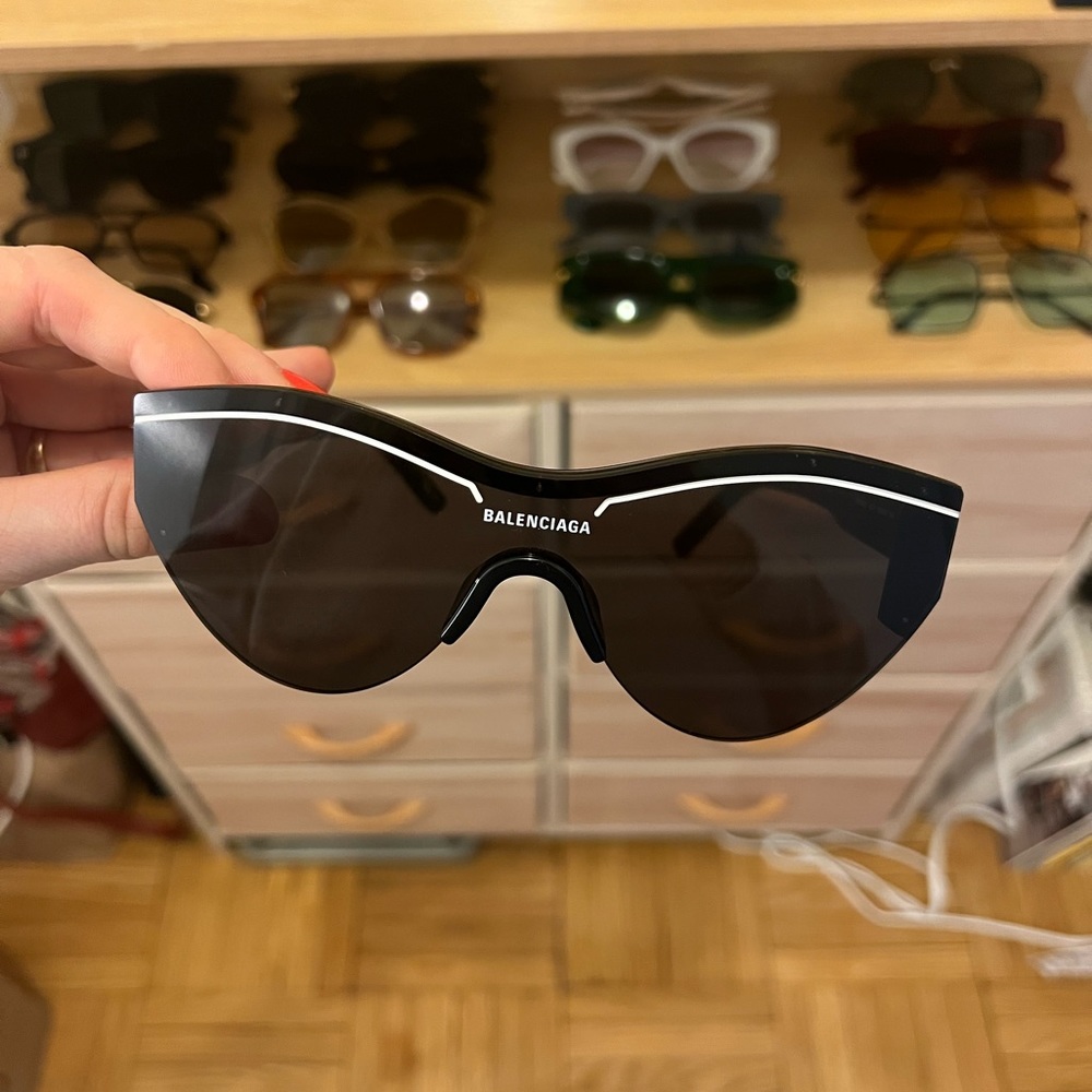 BALENCIAGA BB0004S SUNGLASSES (Worn once!!)